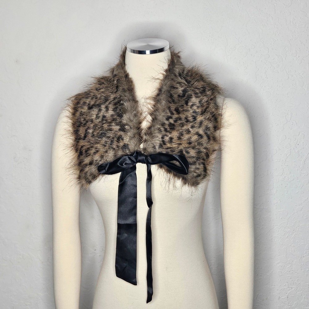 Top It Off Leopard Print‎ Faux Fur Collar Black Ribbon Tie Stole New With Tags